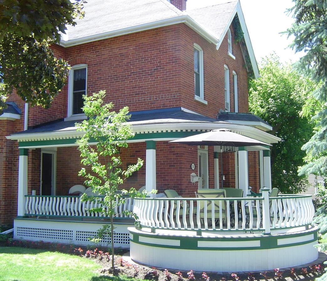 Clydesdale House Barrie Exterior foto