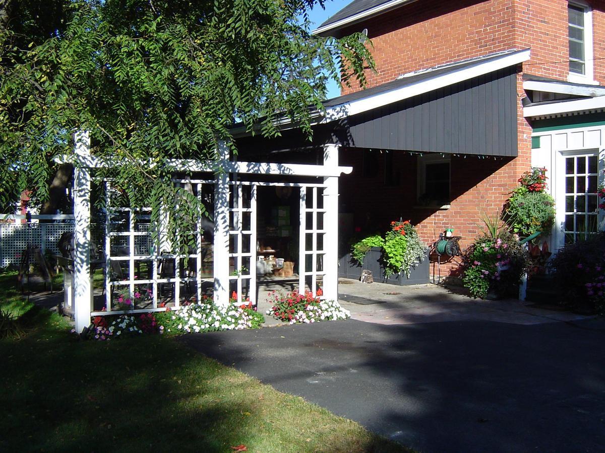 Clydesdale House Barrie Exterior foto